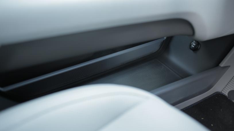 3436360 168kW Premium 77kWh 4dr Auto
