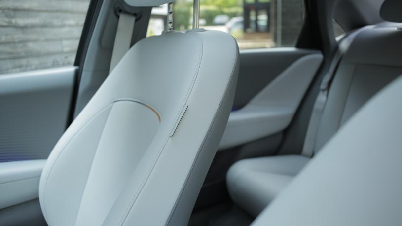 3436360 168kW Premium 77kWh 4dr Auto