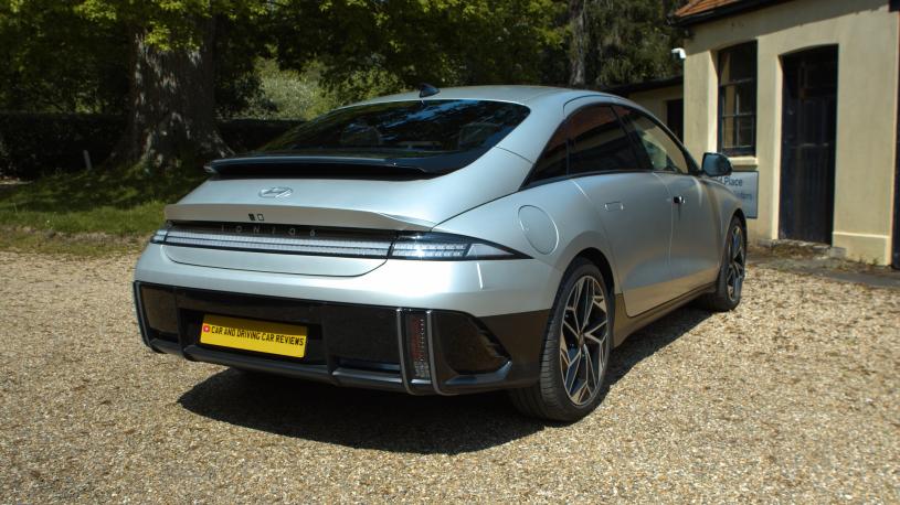 3436360 168kW Premium 77kWh 4dr Auto