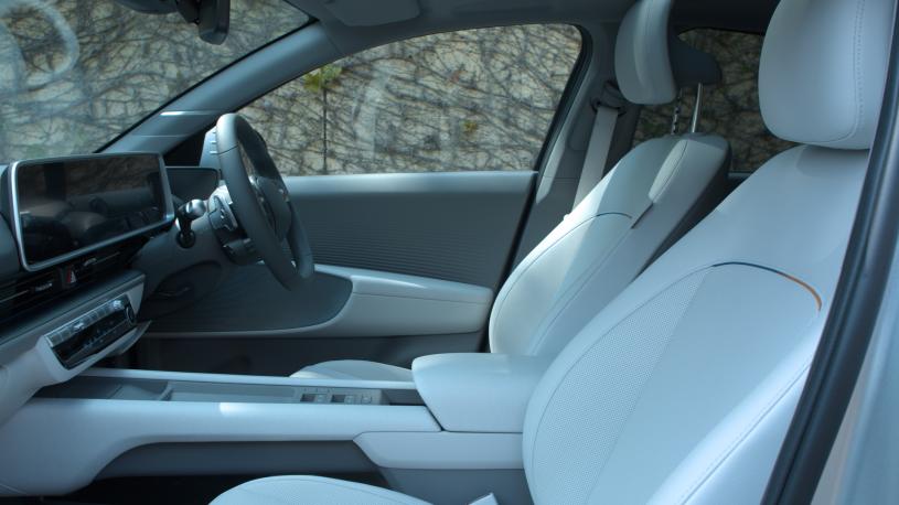 3436360 168kW Premium 77kWh 4dr Auto