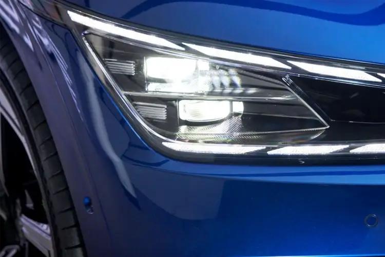 3439164 125kW Air SR 63kWh 5dr Auto