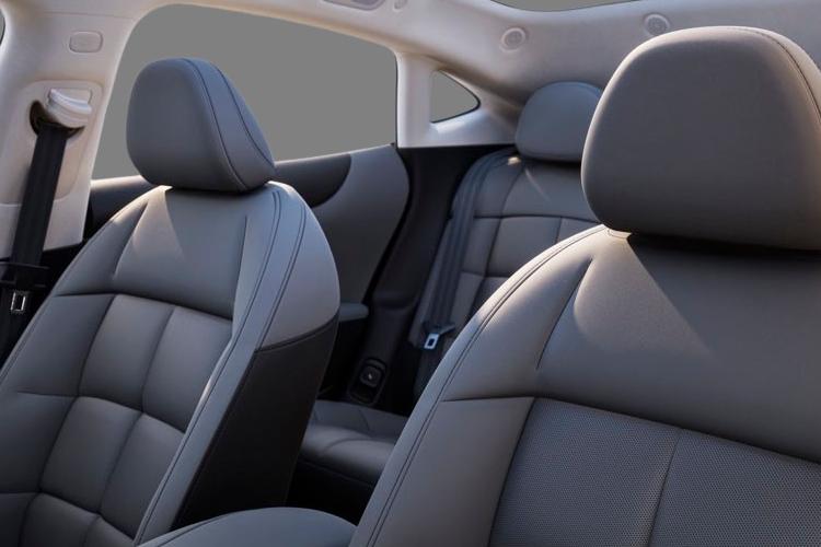 3459065 217kW Standard Range 75kWh 5dr Auto