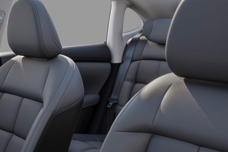 3450038 300kW Long Range 100kWh 5dr Auto