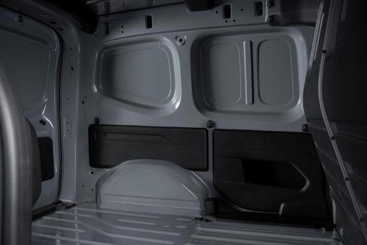 3458953 1.3 Acenta Van